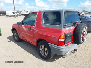 2002 Chevrolet Tracker with VIN 2CNBJ18C426921217, listed as a IAAI auction lot 42608739 with 244,721 mi miles and . Bid and sale history available at DreamBid. Image 3.