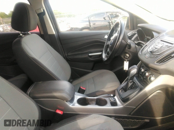 2016 Ford Escape SE z VIN 1FMCU9GX3GUC71786, wystawiony jako IAAI lot #42392157 z przebiegiem 168 578 mil mil oraz . Historia ofert i sprzedaży dostępna na DreamBid. Obrazek 5.