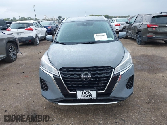 2024 Nissan Kicks SV with VIN 3N1CP5CV3RL576777, listed as a IAAI auction lot 40766968 with 1,403 mi miles. Bid and sale history available at carsss.com. Image 12.
