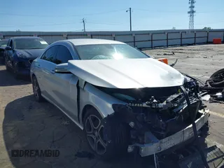 2014 Mercedes-Benz CLA 250 z VIN WDDSJ4EB8EN085385, wystawiony jako IAAI lot #41984673 z przebiegiem 135 008 mil mil oraz . Historia ofert i sprzedaży dostępna na DreamBid. Obrazek 1.