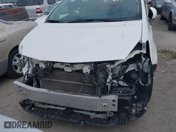 2017 Toyota Prius v Two with VIN JTDZN3EU4HJ066269, listed as a IAAI auction lot 41648895 with 130,727 mi miles. Bid and sale history available at carsss.com. Image 6.