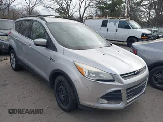 2013 Ford Escape SE с VIN 1FMCU0GX4DUA54643, выставлен на аукционе IAAI как лот 41711833 с пробегом 190 040 миль миль и . История ставок и продаж доступна на DreamBid. Изображение 1.