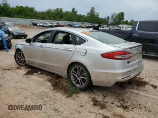 2019 Ford Fusion Titanium with VIN 3FA6P0RU7KR141023, listed as a Copart auction lot 55587225 with 120,267 mi miles and Clean title. Bid and sale history available at DreamBid. Image 2.