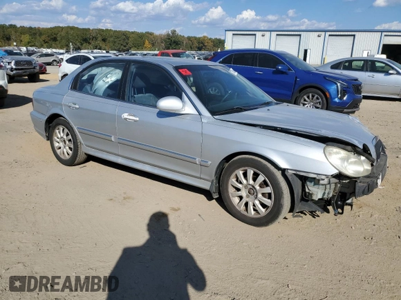 2004 Hyundai Sonata GLS with VIN KMHWF35H24A941387, listed as a Copart auction lot 77350514 with 280,521 mi miles and Salvage Title. Bid and sale history available at carsss.com. Image 4.