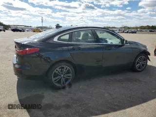2022 BMW 2 Series 228i xDrive z VIN WBA73AK01N7L23445, wystawiony jako Copart lot #47746645 z przebiegiem 25 483 mil mil oraz Szkoda całkowita • Salvage title. Historia ofert i sprzedaży dostępna na DreamBid. Obrazek 3.