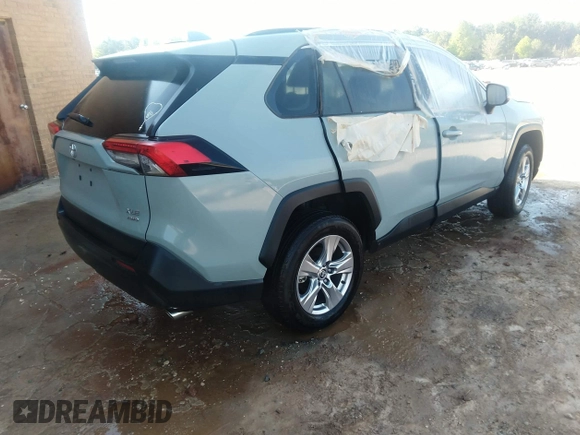 2023 Toyota RAV4 XLE with VIN 2T3P1RFV0PW386847, listed as a IAAI auction lot 40569589 with 1 mi miles. Bid and sale history available at carsss.com. Image 4.
