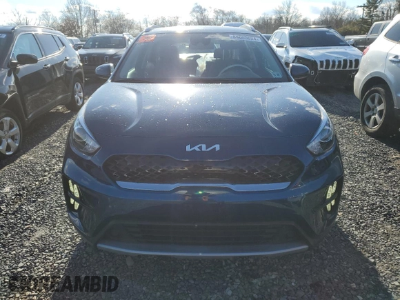 2022 Kia Niro LXS SE with VIN KNDCB3LC7N5533973, listed as a Copart auction lot 84605624 with 38,797 mi miles and Salvage Title. Bid and sale history available at carsss.com. Image 5.