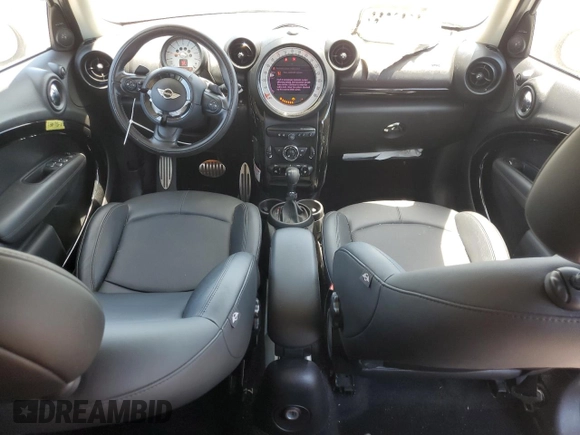 2013 MINI Countryman S with VIN WMWZC3C58DWP20864, listed as a Copart auction lot 64034385 with 72,487 mi miles and Clean title. Bid and sale history available at DreamBid. Image 8.