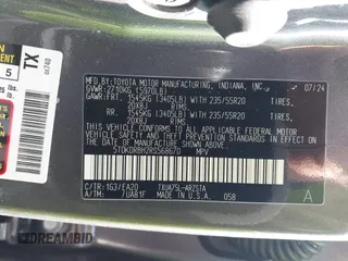 2024 Toyota Highlander LE with VIN 5TDKDRBH2RS568670, listed as a IAAI auction lot 42549212 with 10,600 mi miles and . Bid and sale history available at DreamBid. Image 9.