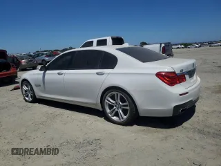 2012 BMW 7 Series 750Li with VIN WBAKB8C50CDX21017, listed as a Copart auction lot 61615935 with 110,600 mi miles and Clean title. Bid and sale history available at DreamBid. Image 2.