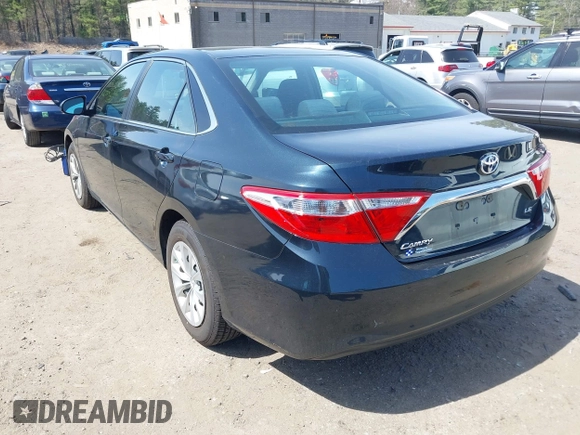 2016 Toyota Camry XLE with VIN 4T4BF1FK6GR528992, listed as a IAAI auction lot 42006520 with 89,225 mi miles and . Bid and sale history available at carsss.com. Image 3.