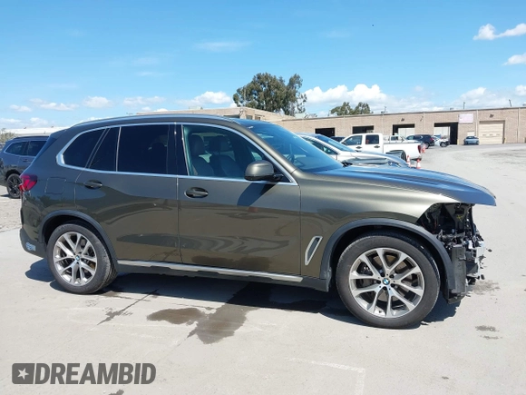 2021 BMW X5 xDrive45e with VIN 5UXTA6C02M9F01452, listed as a IAAI auction lot 41946575 with 37,868 mi miles. Bid and sale history available at carsss.com. Image 14.