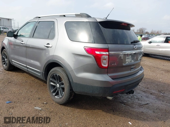 2013 Ford Explorer XLT z VIN 1FM5K8D88DGA92403, wystawiony jako IAAI lot #41946862 z przebiegiem 230 758 mil mil oraz . Historia ofert i sprzedaży dostępna na DreamBid. Obrazek 3.