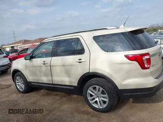 2018 Ford Explorer XLT z VIN 1FM5K8D8XJGB48238, wystawiony jako IAAI lot #42134728 z przebiegiem 88 434 mil mil oraz . Historia ofert i sprzedaży dostępna na DreamBid. Obrazek 14.