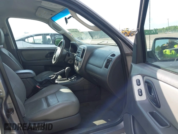 2007 Ford Escape Hybrid with VIN 1FMCU49H47KA90605, listed as a IAAI auction lot 42093591 with 136,924 mi miles and . Bid and sale history available at DreamBid. Image 5.