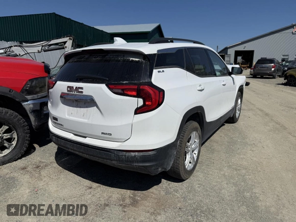 2020 GMC Terrain SLE z VIN 3GKALTEV6LL119894, wystawiony jako Copart lot #57132205 z przebiegiem Nie podano mil oraz Szkoda całkowita • Salvage title. Historia ofert i sprzedaży dostępna na DreamBid. Obrazek 3.