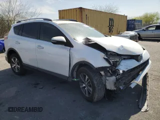 2018 Toyota RAV4 XLE with VIN JTMWFREV0JD123910, listed as a Copart auction lot 52416115 with 84,096 mi miles and Salvage Title. Bid and sale history available at carsss.com. Image 4.
