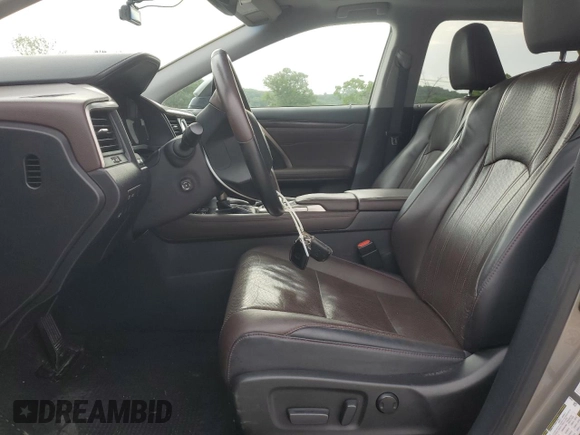 2017 Lexus RX 350 z VIN 2T2BZMCA2HC069523, wystawiony jako Copart lot #61055415 z przebiegiem 108 772 mil mil oraz Szkoda całkowita • Salvage title. Historia ofert i sprzedaży dostępna na DreamBid. Obrazek 7.