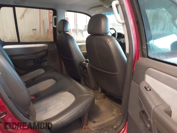 2005 Mercury Mountaineer Convenience z VIN 4M2ZU86K95UJ03317, wystawiony jako IAAI lot #42642309 z przebiegiem 119 132 mil mil oraz . Historia ofert i sprzedaży dostępna na DreamBid. Obrazek 8.