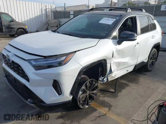 2024 Toyota RAV4 Hybrid XSE with VIN 2T3E6RFVXRW062963, listed as a IAAI auction lot 41400670 with 5,568 mi miles. Bid and sale history available at carsss.com. Image 16.