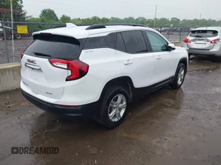 2022 GMC Terrain SLE z VIN 3GKALTEV7NL126632, wystawiony jako IAAI lot #42355052 z przebiegiem 44 777 mil mil oraz . Historia ofert i sprzedaży dostępna na DreamBid. Obrazek 4.