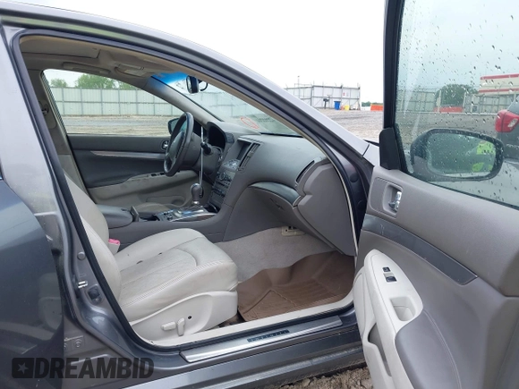 2015 Infiniti Q40 with VIN JN1CV6AR3FM521751, listed as a IAAI auction lot 42212244 with 118,245 mi miles and . Bid and sale history available at DreamBid. Image 5.