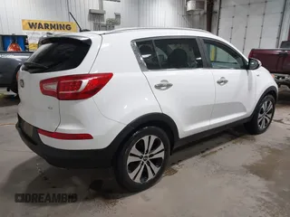 2013 Kia Sportage EX с VIN KNDPCCA28D7460687, выставлен на аукционе IAAI как лот 42467394 с пробегом 84 145 миль миль и . История ставок и продаж доступна на DreamBid. Изображение 4.