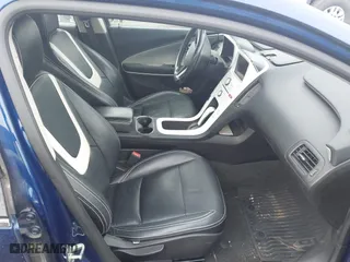 2013 Chevrolet Volt with VIN 1G1RC6E42DU126686, listed as a IAAI auction lot 41846360 with 202,456 mi miles. Bid and sale history available at carsss.com. Image 5.
