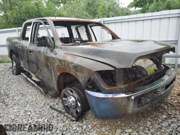2017 Ram 2500 Tradesman with VIN 3C6UR5CJ4HG753179, listed as a Copart auction lot 54540855 with Not provided miles and Non repairable. Bid and sale history available at DreamBid. Image 4.
