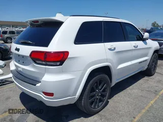 2020 Jeep Grand Cherokee Laredo E с VIN 1C4RJEAG1LC170576, выставлен на аукционе IAAI как лот 42283104 с пробегом 123 068 миль миль и . История ставок и продаж доступна на DreamBid. Изображение 4.