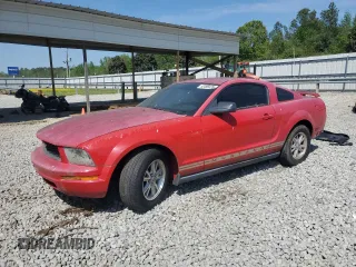 2005 Ford Mustang Deluxe z VIN 1ZVFT80N155258384, wystawiony jako Copart lot #53498325 z przebiegiem 178 816 mil mil oraz Czysty tytuł • Clean title. Historia ofert i sprzedaży dostępna na DreamBid. Obrazek 1.