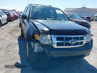 2012 Ford Escape XLT z VIN 1FMCU9D76CKC59030, wystawiony jako IAAI lot #42396412 z przebiegiem 101 223 mil mil oraz . Historia ofert i sprzedaży dostępna na DreamBid. Obrazek 6.
