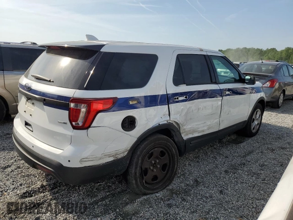 2017 Ford Police Interceptor Utility z VIN 1FM5K8AR7HGE01362, wystawiony jako Copart lot #50712705 z przebiegiem 92 267 mil mil oraz Szkody całkowita. Historia ofert i sprzedaży dostępna na DreamBid. Obrazek 3.