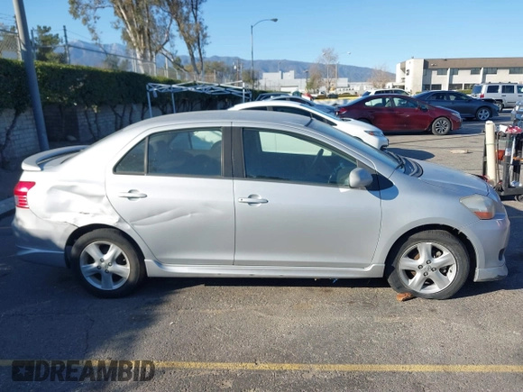 2007 Toyota Yaris with VIN JTDBT923771127215, listed as a IAAI auction lot 41647533 with 207,248 mi miles. Bid and sale history available at carsss.com. Image 14.