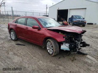 2013 Chrysler 200 Touring with VIN 1C3CCBBB1DN723061, listed as a Copart auction lot 46126885 with 166,840 mi miles and Clean Title. Bid and sale history available at carsss.com. Image 4.