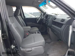 2011 Honda Ridgeline RTS with VIN 5FPYK1F48BB005889, listed as a IAAI auction lot 41268938 with 146,974 mi miles. Bid and sale history available at carsss.com. Image 5.
