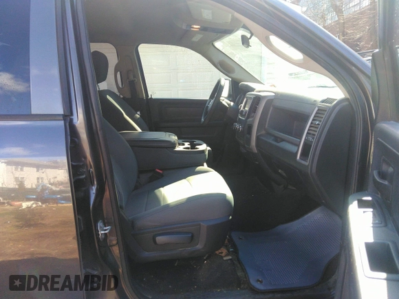 2017 Ram 1500 Tradesman z VIN 1C6RR6FG0HS693499, wystawiony jako IAAI lot #41758482 z przebiegiem 103 411 mil mil oraz . Historia ofert i sprzedaży dostępna na DreamBid. Obrazek 5.