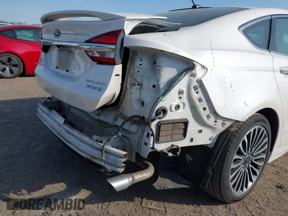 2017 Ford Fusion Hybrid Titanium с VIN 3FA6P0RU7HR148191, выставлен на аукционе IAAI как лот 42167708 с пробегом 72 708 миль миль и . История ставок и продаж доступна на DreamBid. Изображение 19.