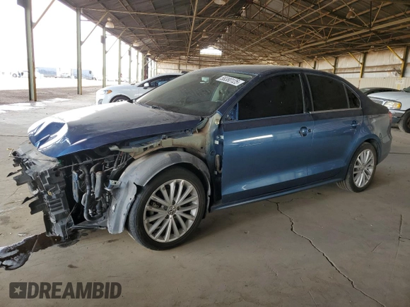 2015 Volkswagen Jetta SE with VIN 3VWD17AJ4FM319385, listed as a Copart auction lot 58380125 with 124,877 mi miles and Salvage title. Bid and sale history available at DreamBid. Image 1.