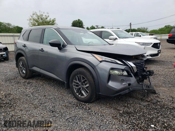 2023 Nissan Rogue S with VIN 5N1BT3AB3PC772658, listed as a Copart auction lot 56395845 with 15,462 mi miles and Salvage title. Bid and sale history available at DreamBid. Image 4.