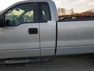 2007 Ford F-150 XL with VIN 1FTRF14V97NA49566, listed as a Copart auction lot 82015904 with 116,627 mi miles and Salvage title. Bid and sale history available at DreamBid. Image 12.