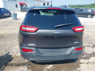 2016 Jeep Cherokee Latitude with VIN 1C4PJLCB1GW113585, listed as a IAAI auction lot 42457964 with 92,736 mi miles and . Bid and sale history available at DreamBid. Image 16.