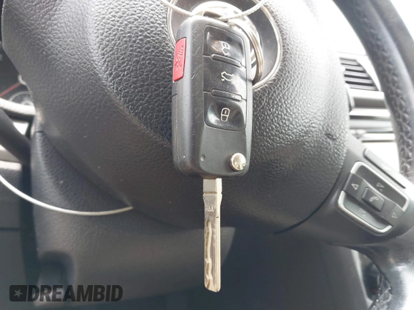 2015 Volkswagen Passat SE с VIN 1VWBV7A34FC076935, выставлен на аукционе IAAI как лот 42394375 с пробегом 172 408 миль миль и . История ставок и продаж доступна на DreamBid. Изображение 11.
