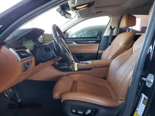 2019 BMW 7 Series M760i xDrive with VIN WBA7H6C55KG614986, listed as a Copart auction lot 84023164 with 59,222 mi miles and Non Repairable. Bid and sale history available at carsss.com. Image 7.