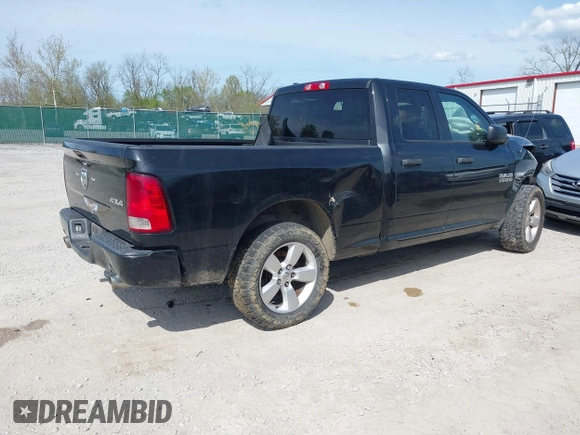 2015 Ram 1500 Express z VIN 1C6RR7FT8FS689670, wystawiony jako IAAI lot #42096348 z przebiegiem 141 486 mil mil oraz . Historia ofert i sprzedaży dostępna na DreamBid. Obrazek 4.