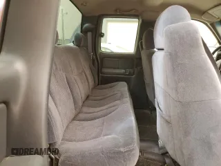 2001 Chevrolet Silverado 1500 LS with VIN 2GCEC19T411110961, listed as a Copart auction lot 49199325 with 212,257 mi miles and Salvage Title. Bid and sale history available at DreamBid. Image 10.