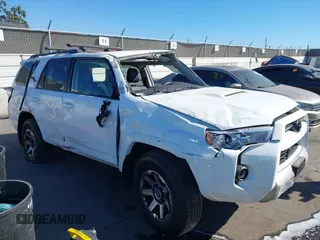 2024 Toyota 4Runner TRD Off Road with VIN JTERU5JR3R6278015, listed as a IAAI auction lot 40637281 with Not provided miles and . Bid and sale history available at DreamBid. Image 1.
