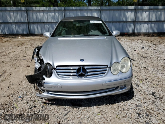2004 Mercedes-Benz CLK 320 z VIN WDBTK65G34T016180, wystawiony jako Copart lot #53021615 z przebiegiem 118 408 mil mil oraz Szkoda całkowita • Salvage title. Historia ofert i sprzedaży dostępna na DreamBid. Obrazek 5.