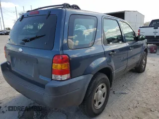 2001 Ford Escape XLS with VIN 1FMYU01BX1KB53168, listed as a Copart auction lot 76547834 with 71,025 mi miles and Salvage title. Bid and sale history available at DreamBid. Image 3.