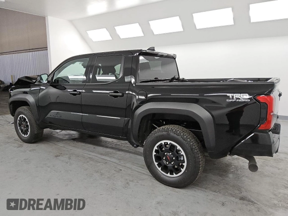 2025 Toyota Tacoma SR with VIN 3TMLB5JN3SM091179, listed as a Copart auction lot 43394885 with 749 mi miles and Clean Title. Bid and sale history available at DreamBid. Image 2.